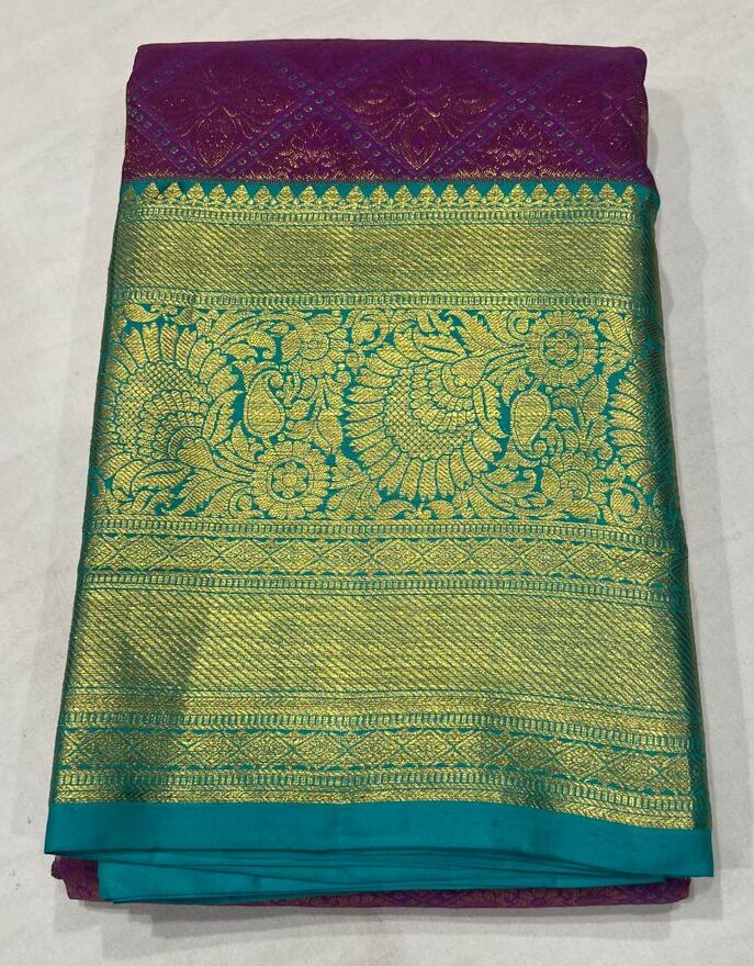 Magenta Kanchipuram Silk Saree with Turquoise Blue Zari Border & Rich Pallu - Image 2