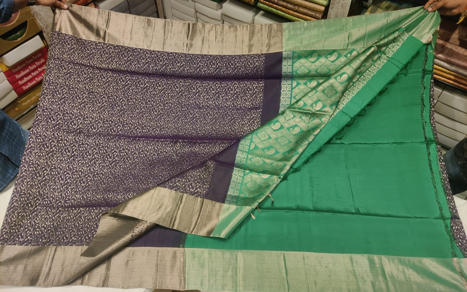 Dual Tone Purple and Sea Green Kanchipuram Silk Saree with Silver Zari Weaving & Contrast Border - Image 5