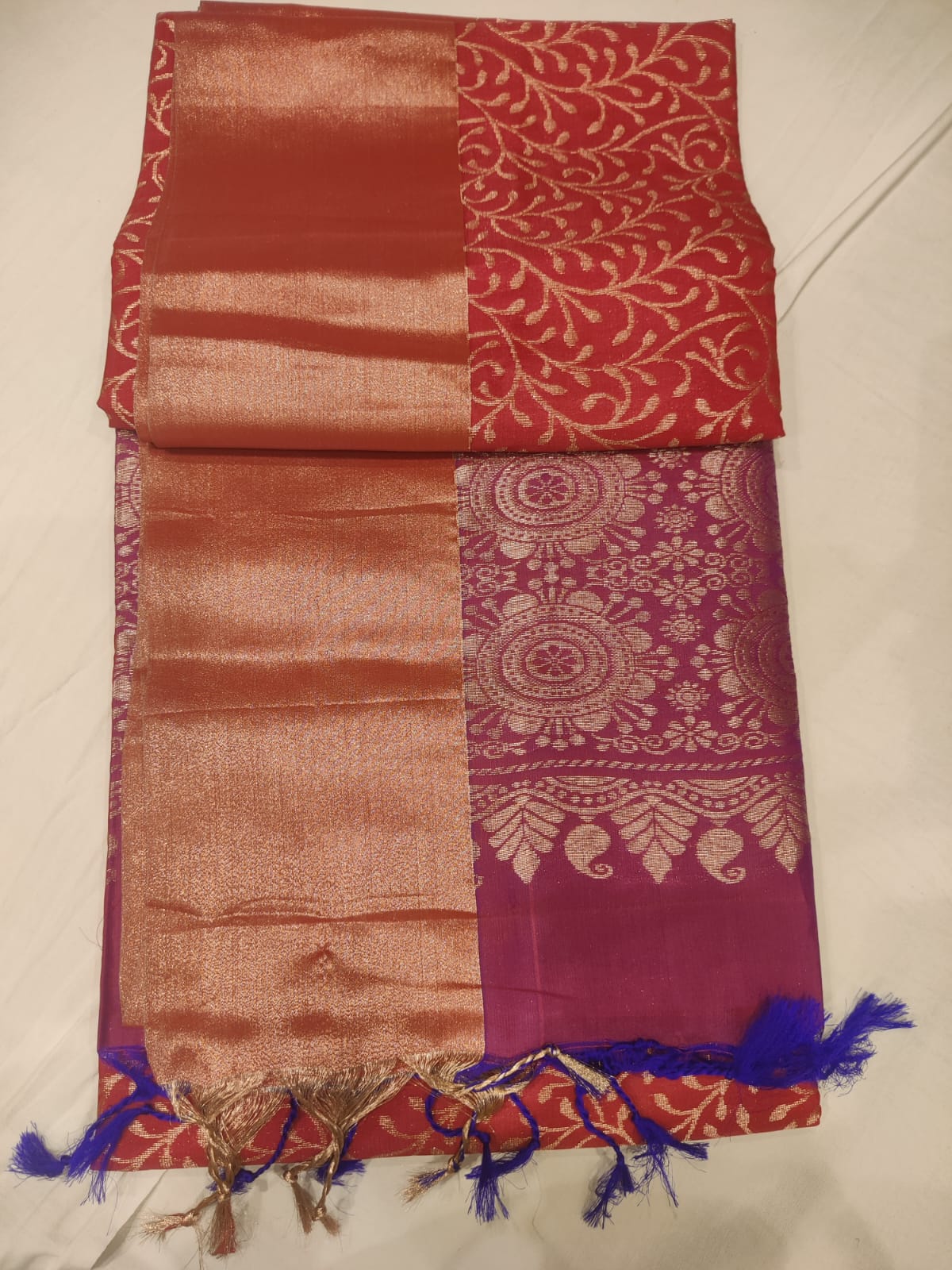 Radiant Red and Purple Kanchipuram Silk Saree with Silver Zari Floral Weaving & Contrast Border - Image 2