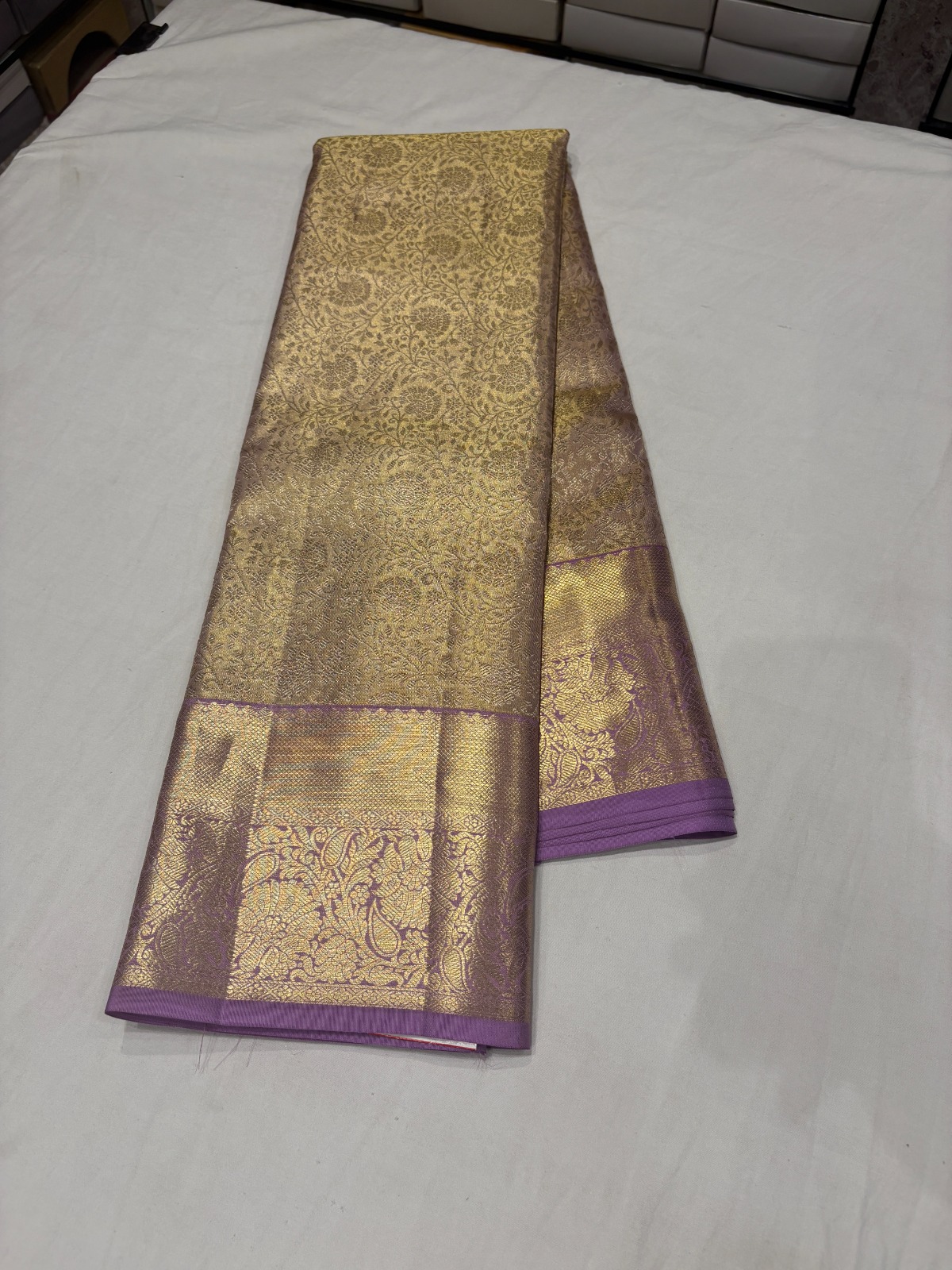 Dual Tone Lavender-Gold Pure Silk Saree - Image 3