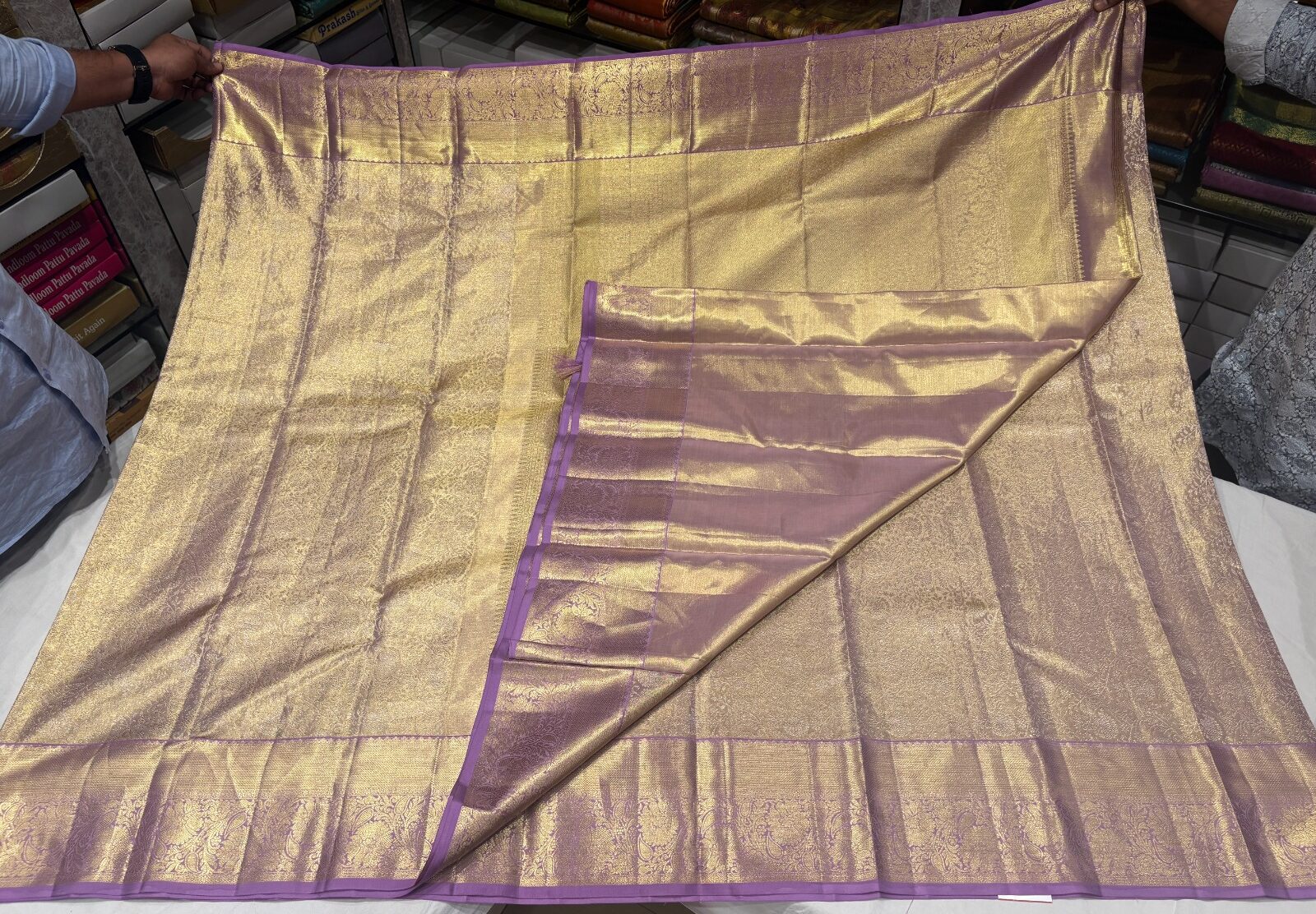 Dual Tone Lavender-Gold Pure Silk Saree - Image 5