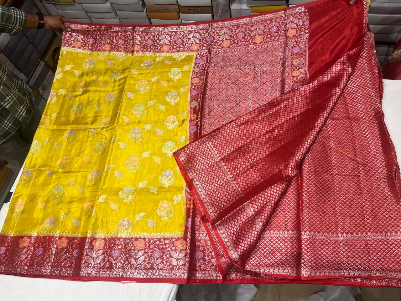 Vibrant Haldi Yellow Banarasi Saree with Red Contrast and Heavy Silver Zari Brocade Pallu - Image 4